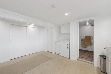 Photo of property in 9 Gillies Avenue, Taupo, 3330