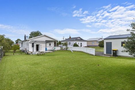 Photo of property in 14 Farmer Street, Te Aroha, 3320
