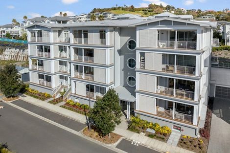 Photo of property in 117 Hibiscus Drive, Orewa, 0931