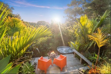 Photo of property in 1154a East Coast Road, Redvale, Auckland, 0794