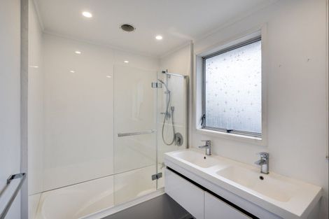 Photo of property in 8 Spriggs Crescent, Greenmeadows, Napier, 4112