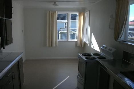 Photo of property in 8 Hollard Grove, Avalon, Lower Hutt, 5011