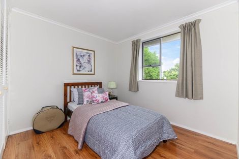 Photo of property in 10/26a Sunnynook Road, Sunnynook, Auckland, 0620