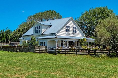 Photo of property in 2179 State Highway 16, Helensville, 0875
