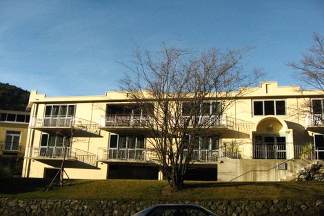 Photo of property in 10a Frankton Road, Queenstown, 9300