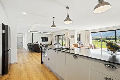 Photo of property in 24 William Jones Place, Hanmer Springs, 7334