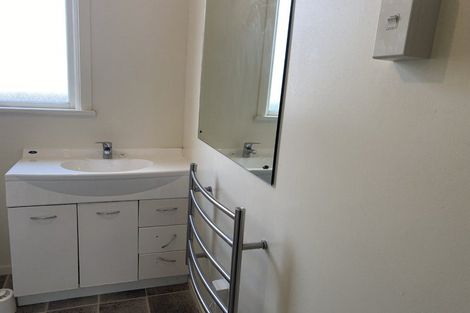 Photo of property in 20 Royal Crescent, Saint Kilda, Dunedin, 9012