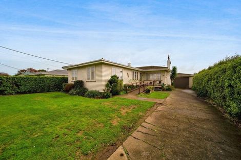 Photo of property in 51 Turuturu Road, Hawera, 4610