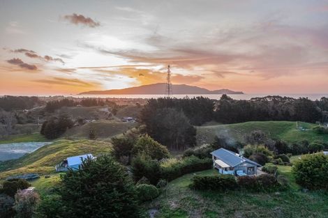 Photo of property in 338 Ngarara Road, Waikanae, 5391