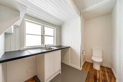 Photo of property in 31 Newcombe Street, Naenae, Lower Hutt, 5011