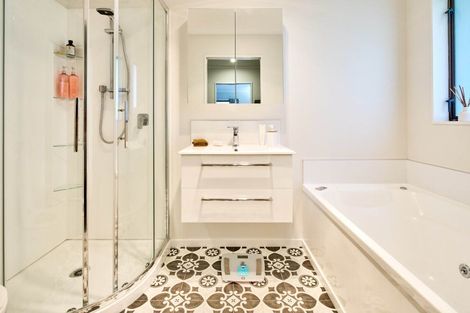 Photo of property in 23 Mcenroe Grove, Naenae, Lower Hutt, 5011