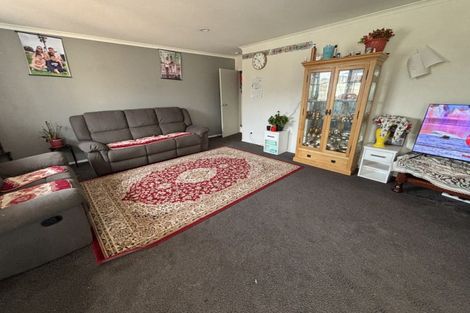 Photo of property in 16 Macdonald Heights, Feilding, 4702