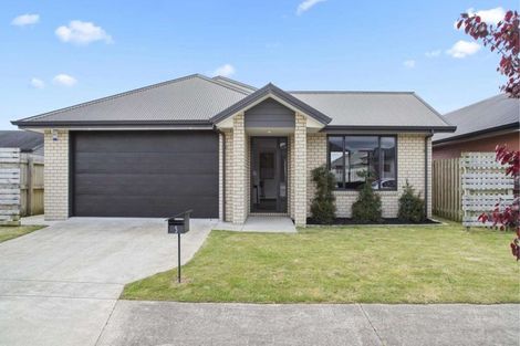 Photo of property in 5 O Ruamano Crescent, Pukekohe, 2120