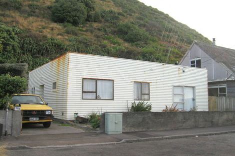 Photo of property in 152 Owhiro Bay Parade, Owhiro Bay, Wellington, 6023