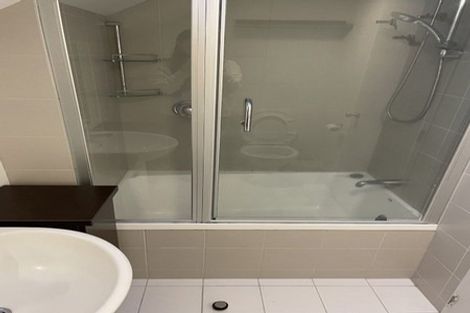 Photo of property in 4/62 Jutland Road, Hauraki, Auckland, 0622