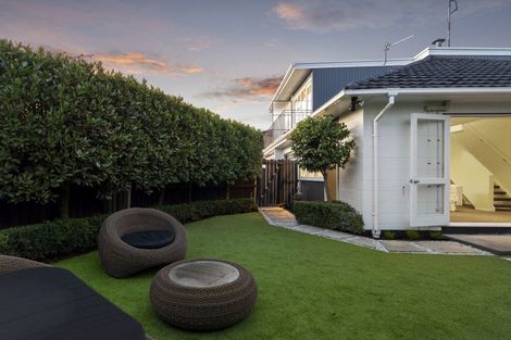 Photo of property in 2/38 Clare Road, St Albans, Christchurch, 8014