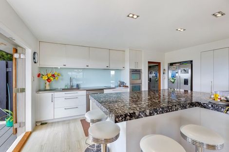 Photo of property in 16 Kotare Place, Sandspit, Warkworth, 0982