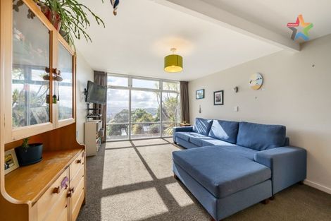 Photo of property in 28 Hollies Crescent, Johnsonville, Wellington, 6037