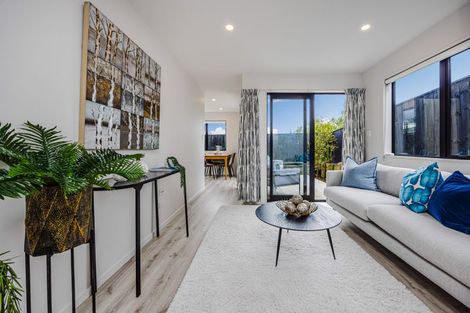 Photo of property in 7/66 Bruce Road, Glenfield, Auckland, 0629