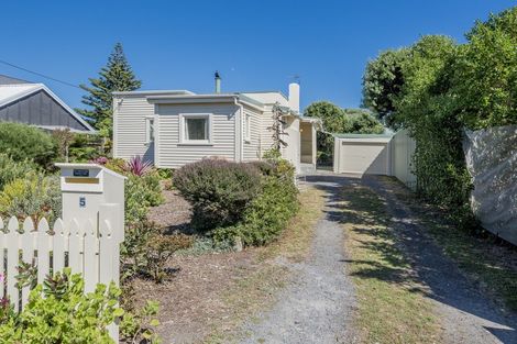 Photo of property in 5 Kapiti Lane, Otaki Beach, Otaki, 5512