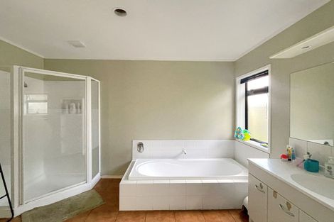 Photo of property in 5 Badminton Court, Huntington, Hamilton, 3210