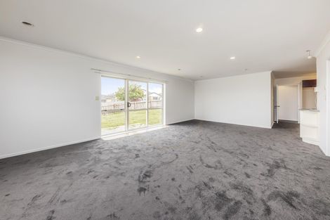 Photo of property in 48 Naylors Drive, Mangere, Auckland, 2022