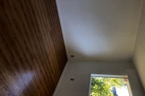 Photo of property in 1/84 Greenslade Crescent, Northcote, Auckland, 0627