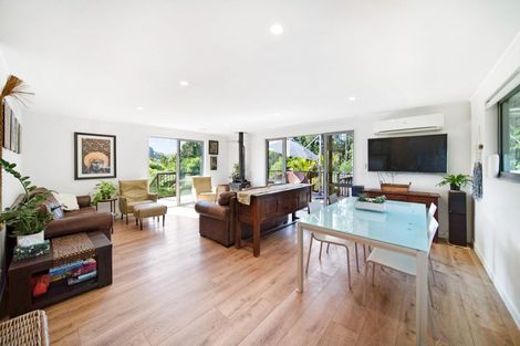 Photo of property in 408 Twilight Road, Brookby, Auckland, 2576