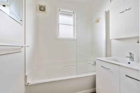 Photo of property in 1/7 Settlement Road, Papakura, 2110