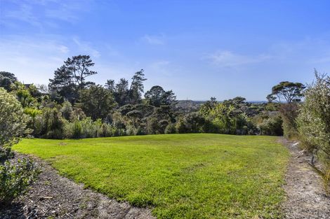 Photo of property in 1119b Whangaparaoa Road, Tindalls Beach, Whangaparaoa, 0930