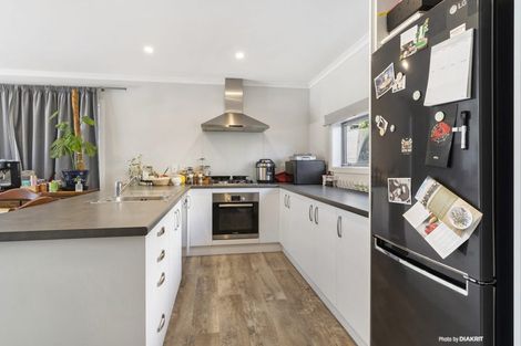 Photo of property in 6/20 Glanmire Road, Newlands, Wellington, 6037