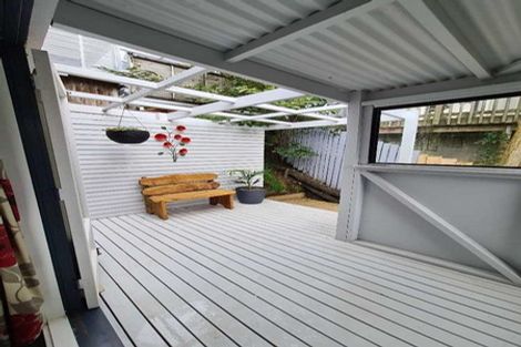 Photo of property in 327 Tukapa Street, Hurdon, New Plymouth, 4310