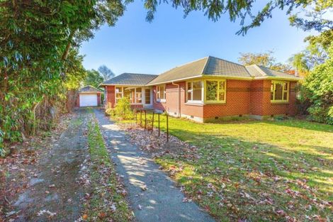 Photo of property in 340 Memorial Avenue, Burnside, Christchurch, 8053