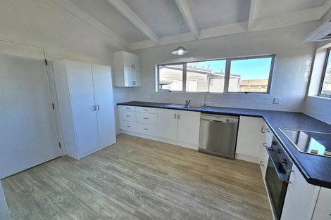 Photo of property in 18a Trimble Place, Bell Block, New Plymouth, 4312