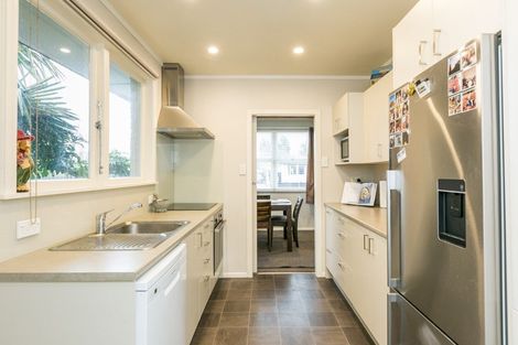 Photo of property in 33 Upham Street, Havelock North, 4130