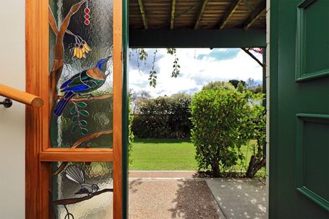 Photo of property in 19 Muritai Crescent, Havelock North, 4130