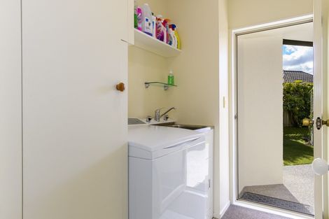 Photo of property in 1 Links View Drive, Omokoroa, 3114