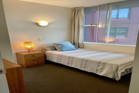 Photo of property in Terrace Tower Apartments, 7e/126 The Terrace, Wellington Central, Wellington, 6011