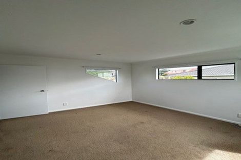 Photo of property in 99 Ashton Fitchett Drive, Brooklyn, Wellington, 6021