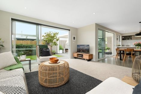 Photo of property in 45 Butterworth Crescent, Papamoa Beach, Papamoa, 3118