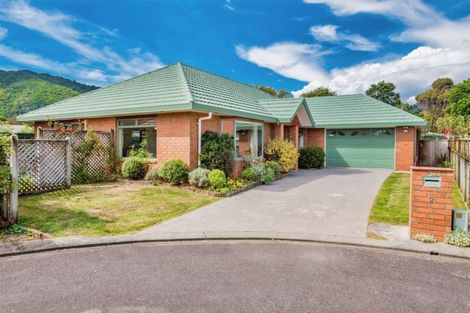 Photo of property in 2 Inverell Place, Waikanae, 5036