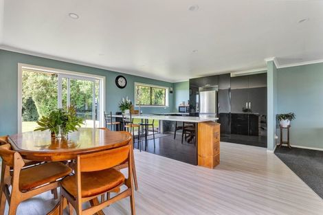 Photo of property in 2062 South Road, Otakeho, Hawera, 4678