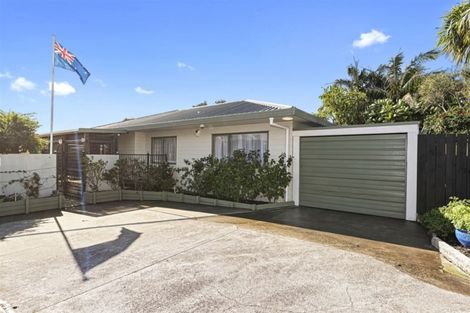 Photo of property in 1/98 Bayswater Avenue, Bayswater, Auckland, 0622