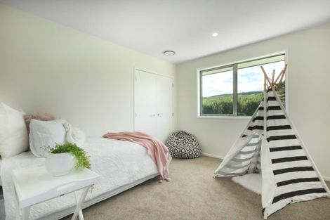 Photo of property in 31a Gray Street, Pukerua Bay, 5026