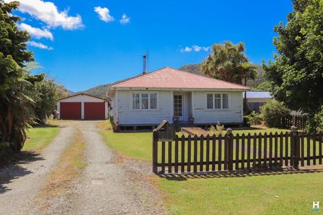 Photo of property in 13 Ohau Street, Dobson, Greymouth, 7805