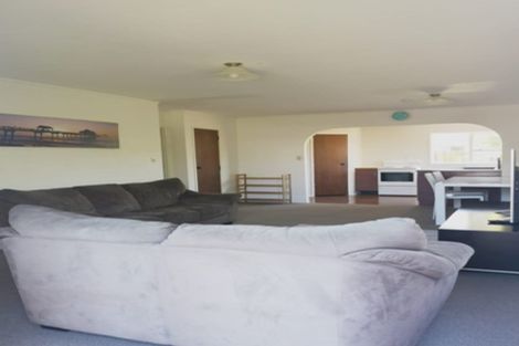 Photo of property in 3/7 Highland Park Drive, Highland Park, Auckland, 2010