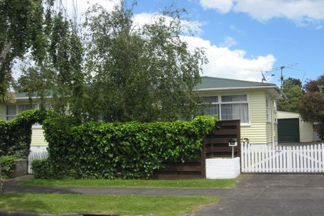 Photo of property in 130 Rowandale Avenue, Manurewa, Auckland, 2102