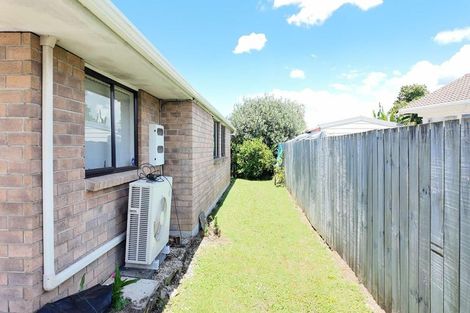 Photo of property in 372 Swanson Road, Ranui, Auckland, 0612
