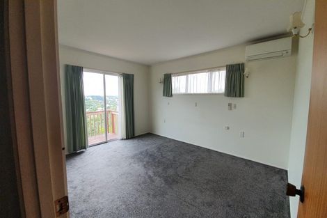 Photo of property in 36 Sunset Road, Unsworth Heights, Auckland, 0632