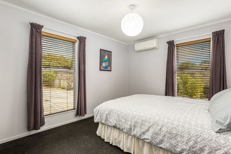 Photo of property in 30 Musket Lane, Whitby, Porirua, 5024